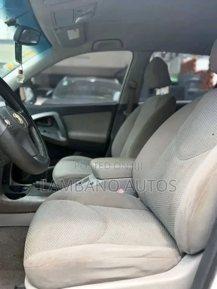 Toyota RAV4 2007 White