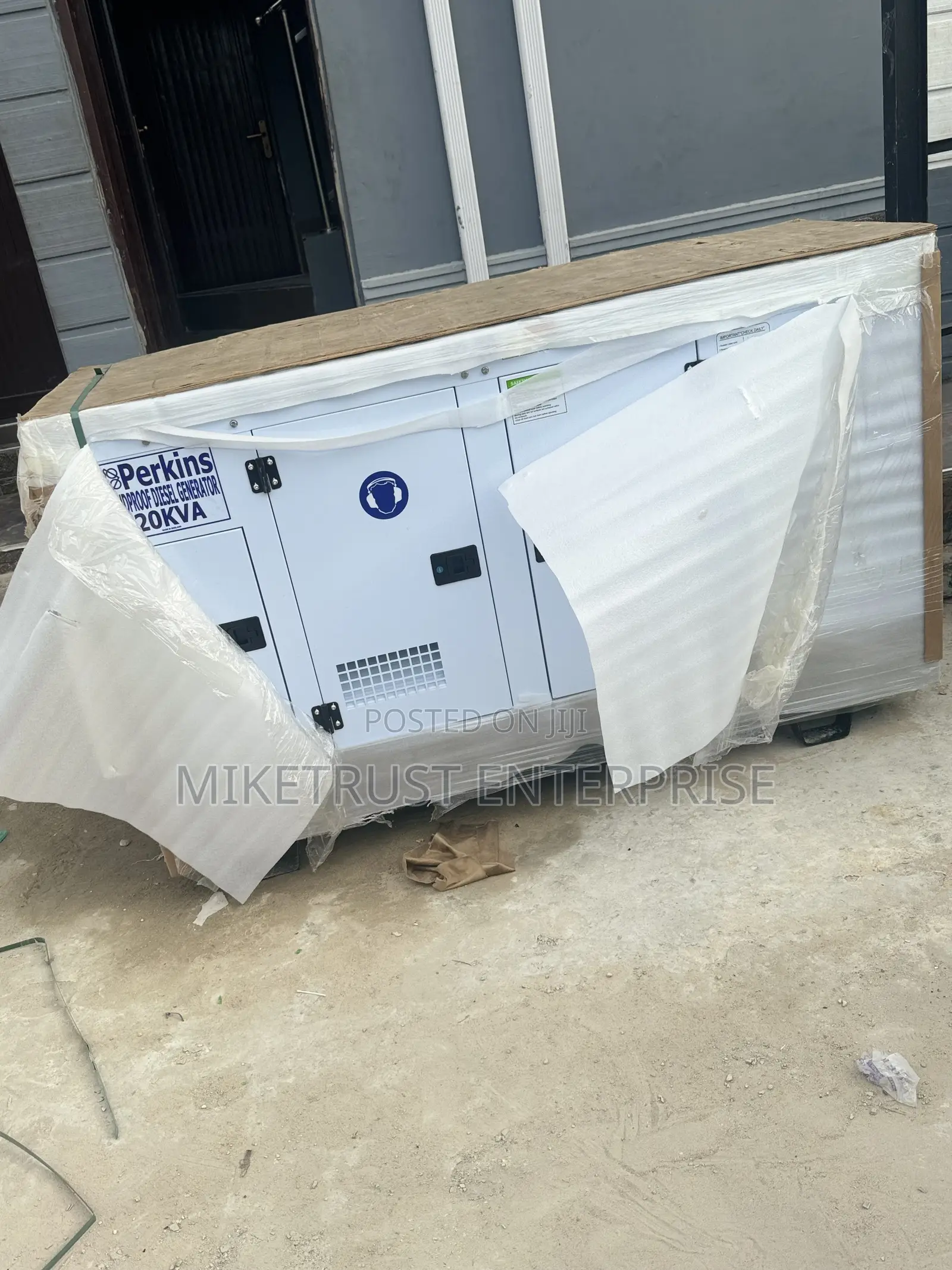 20kva Perkins Diesel Soundproof Very Reliable