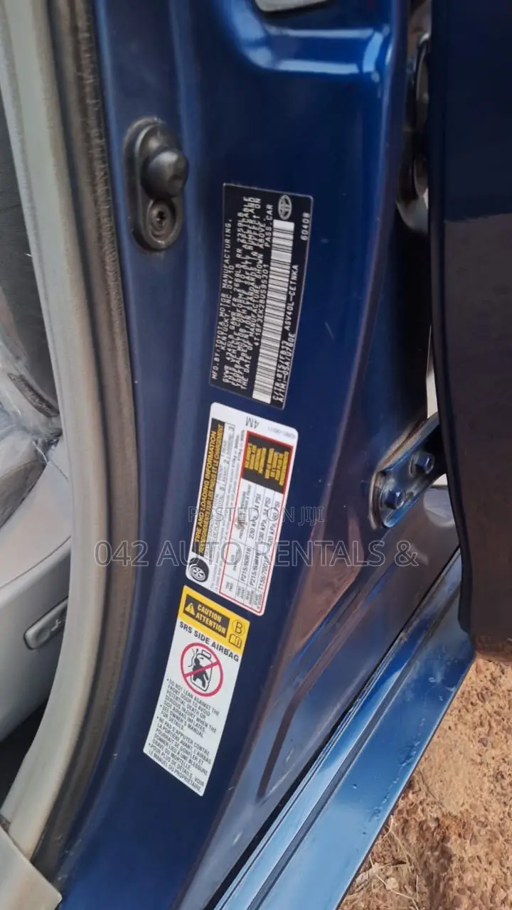Toyota Camry 2010 Blue