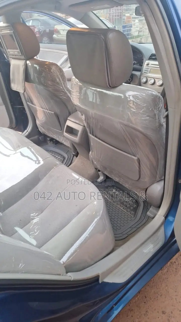 Toyota Camry 2010 Blue