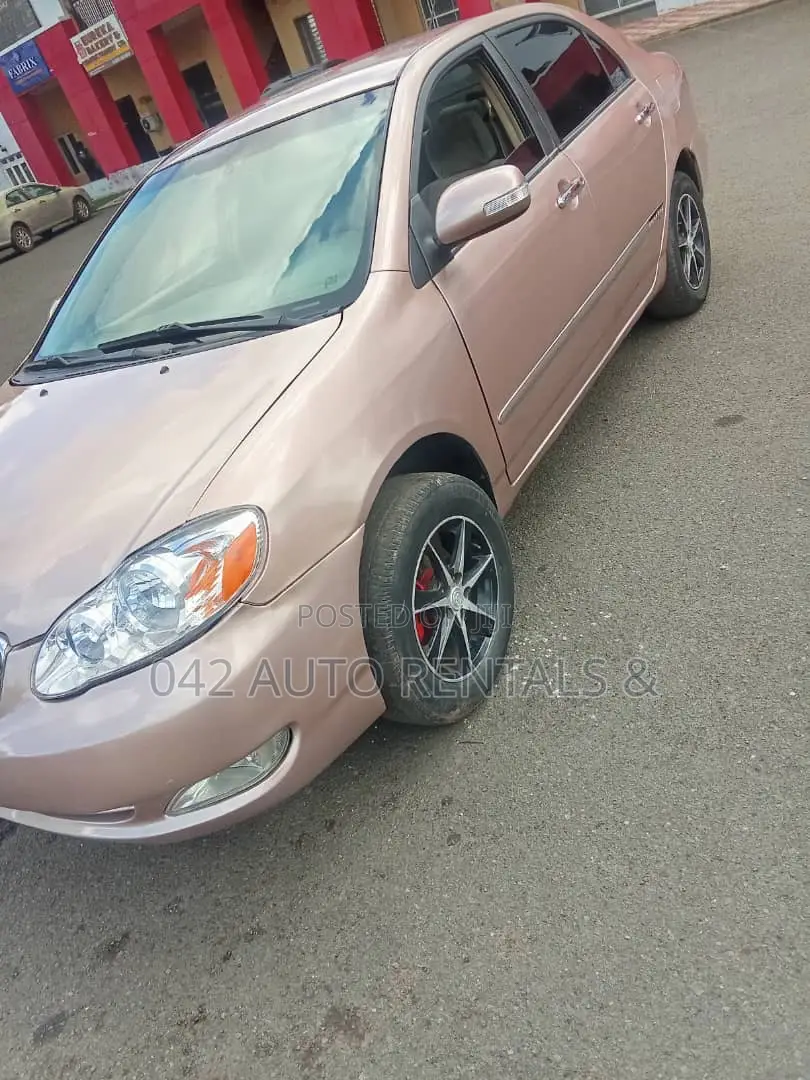 Toyota Corolla 2005 Gold