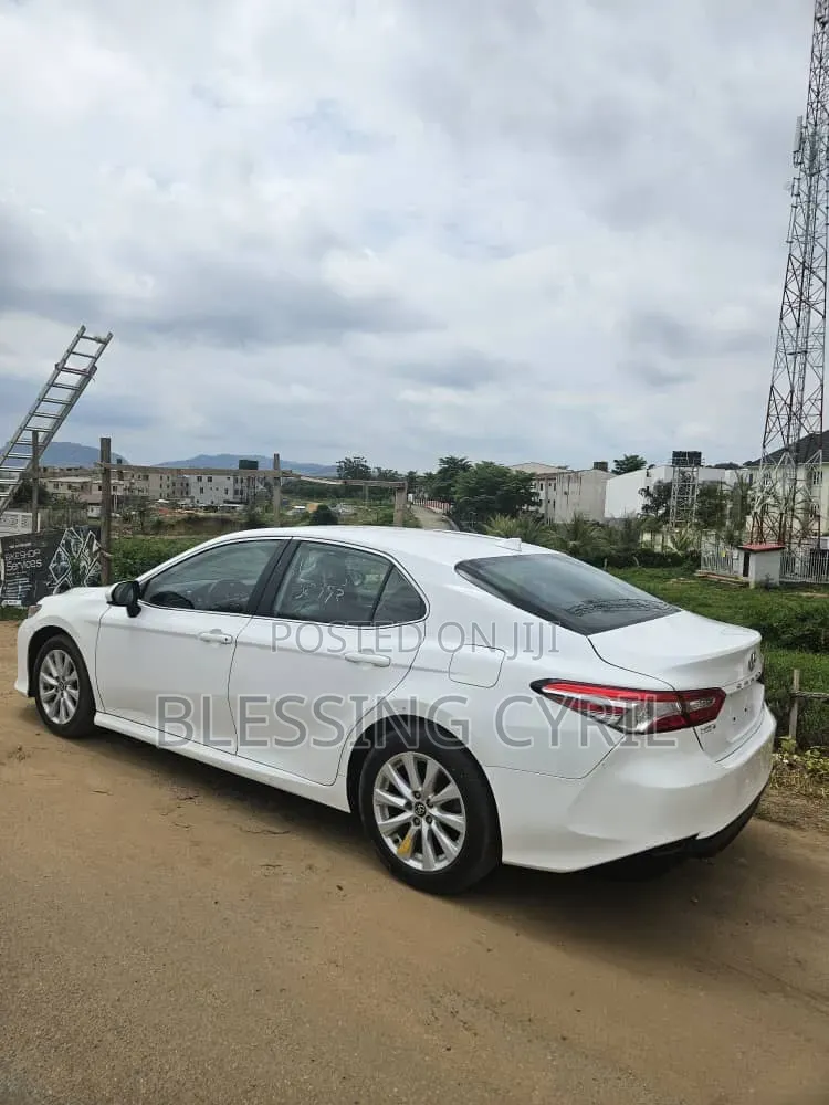 Toyota Camry 2020 White