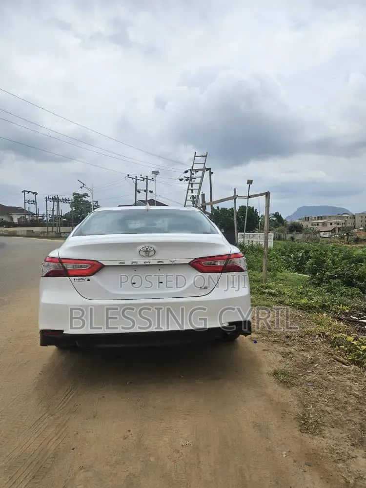 Toyota Camry 2020 White