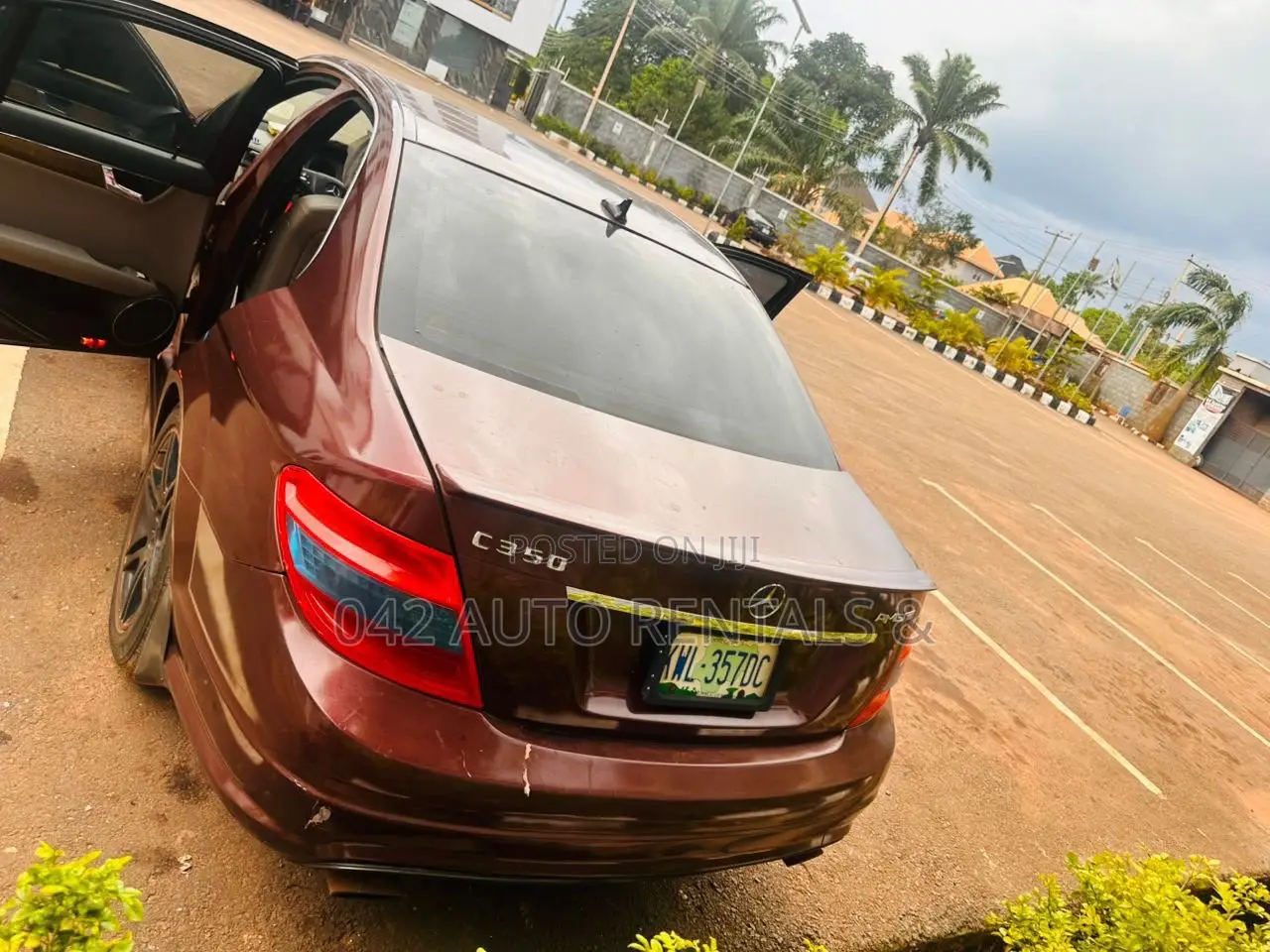 Mercedes-Benz C350 2008 Red