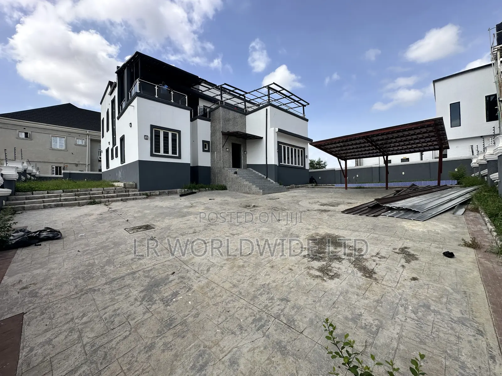 5bdrm Duplex in Lugbe District for rent