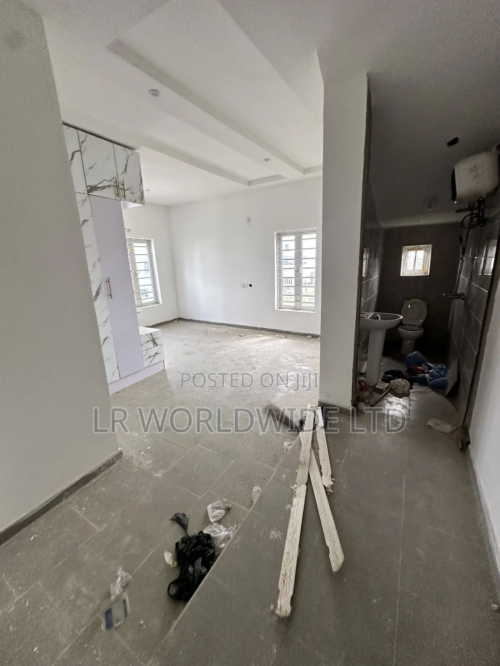 5bdrm Duplex in Lugbe District for rent