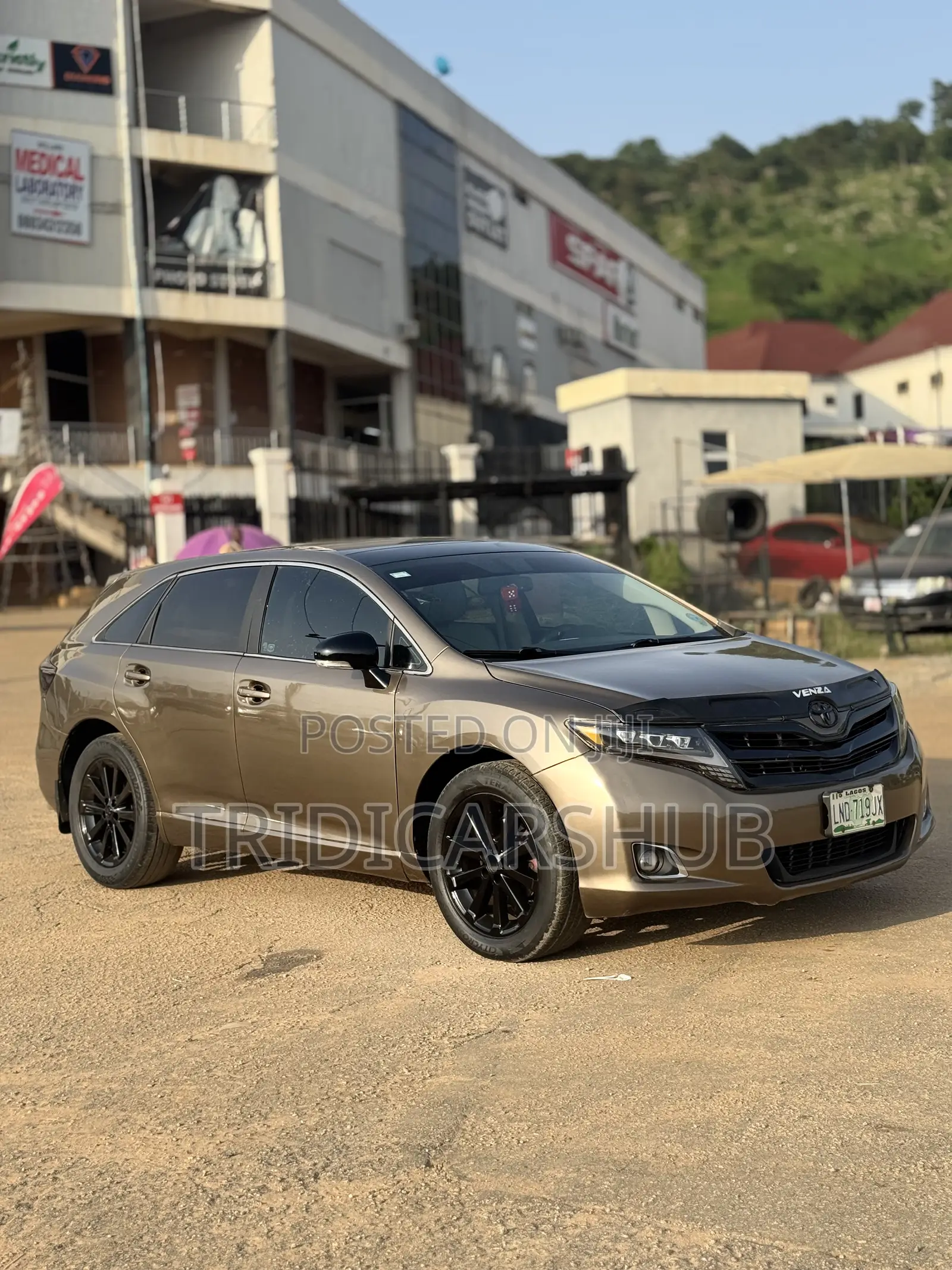 Toyota Venza V6 AWD 2011 Brown