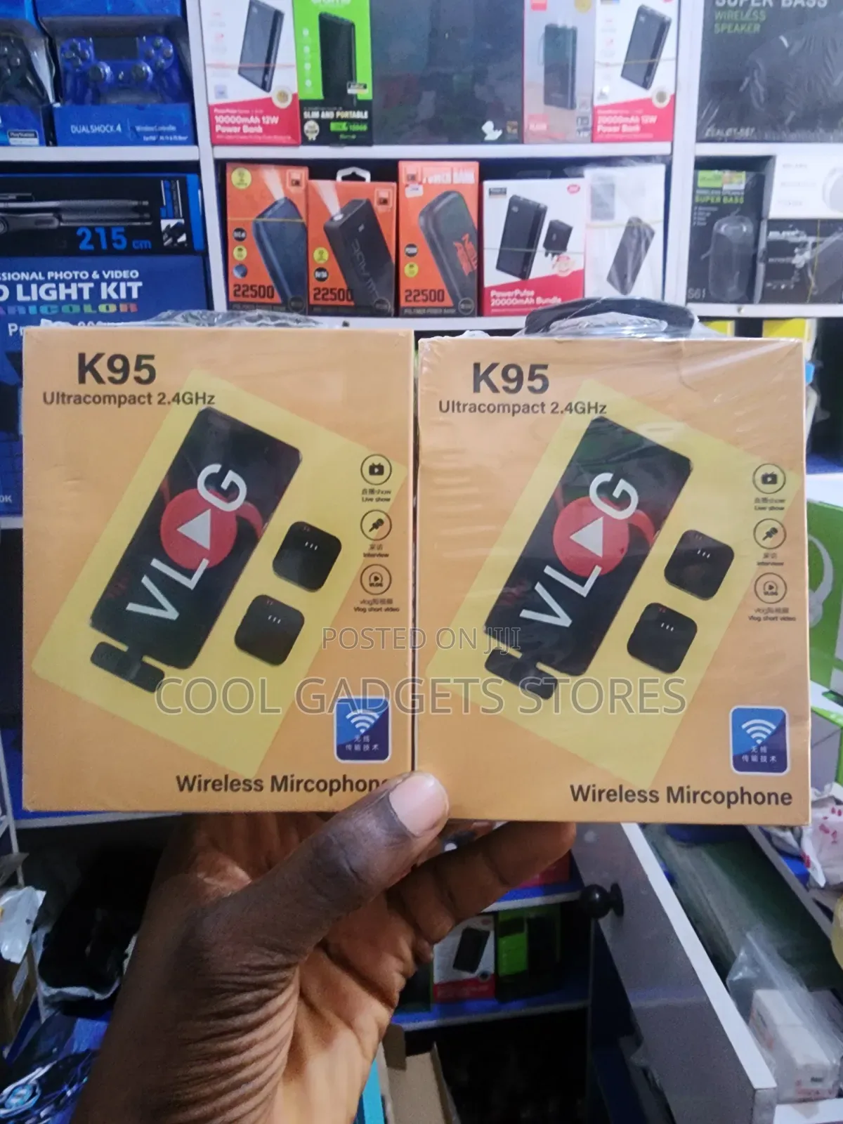  Wireless Lavalier Mic