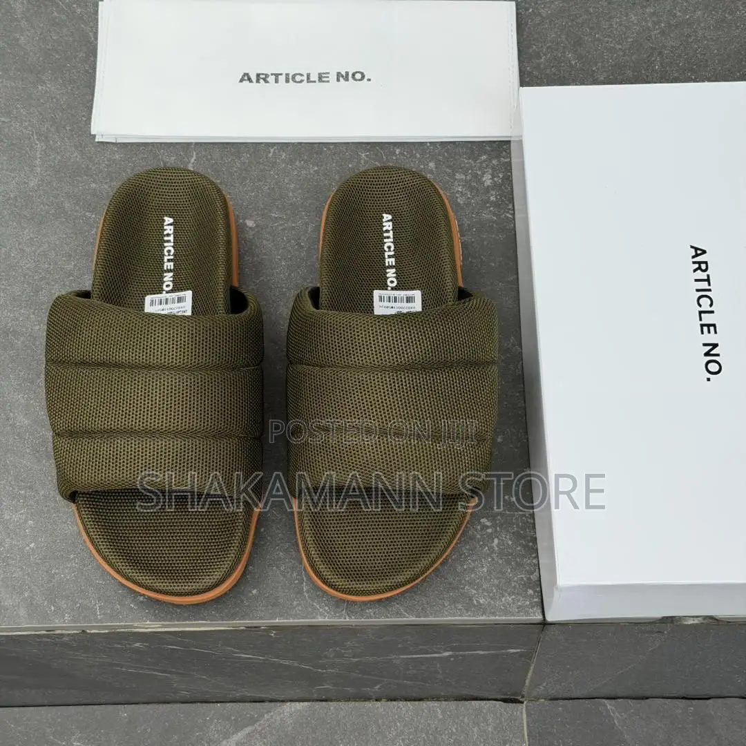 Original Article No Men’S Slides Now Available in Store