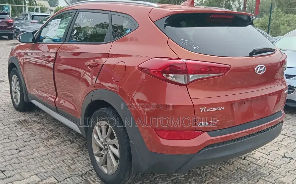 Hyundai Tucson Limited AWD 2017 Orange