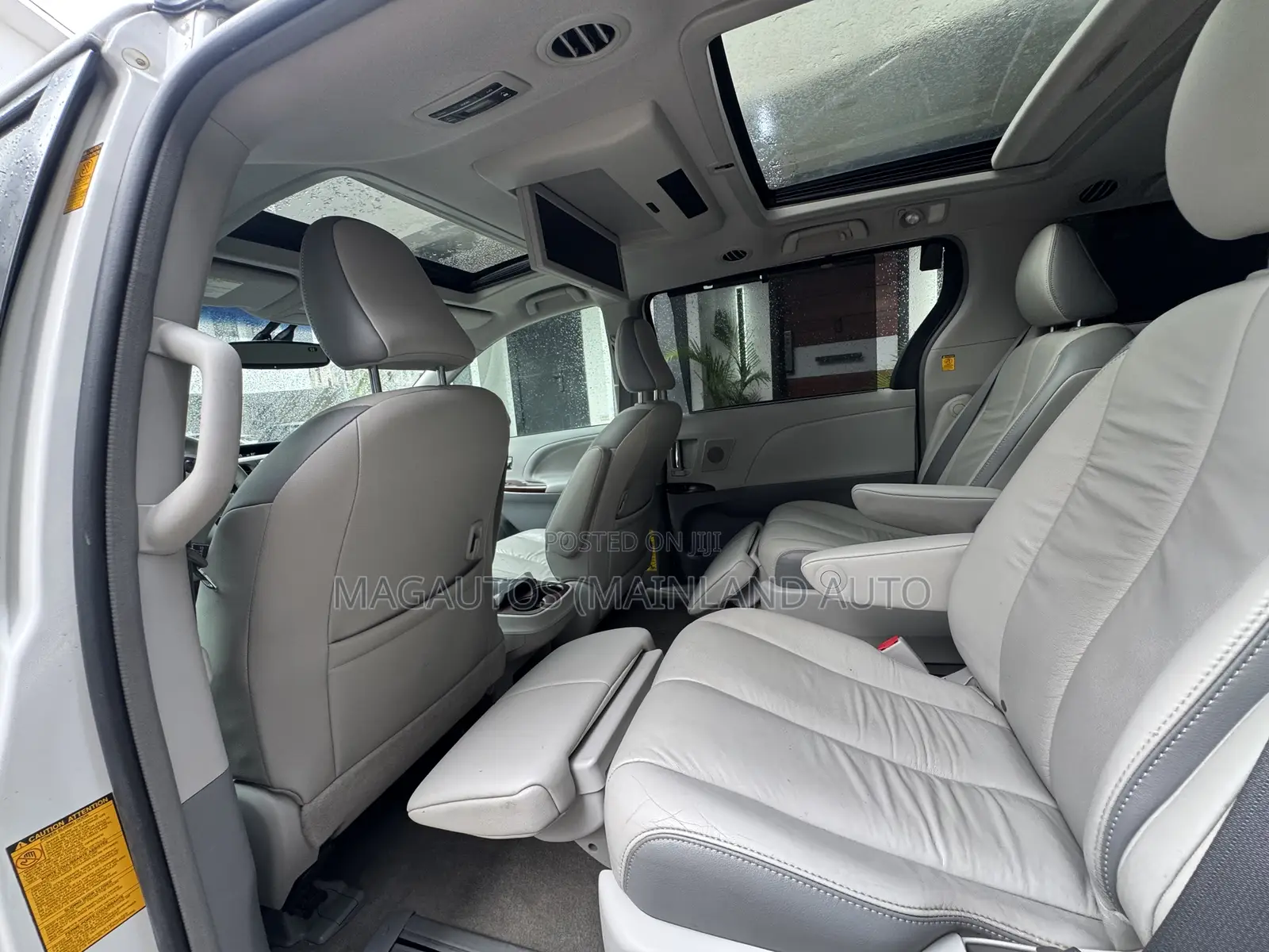 Toyota Sienna Limited AWD 7-Passenger 2013 White