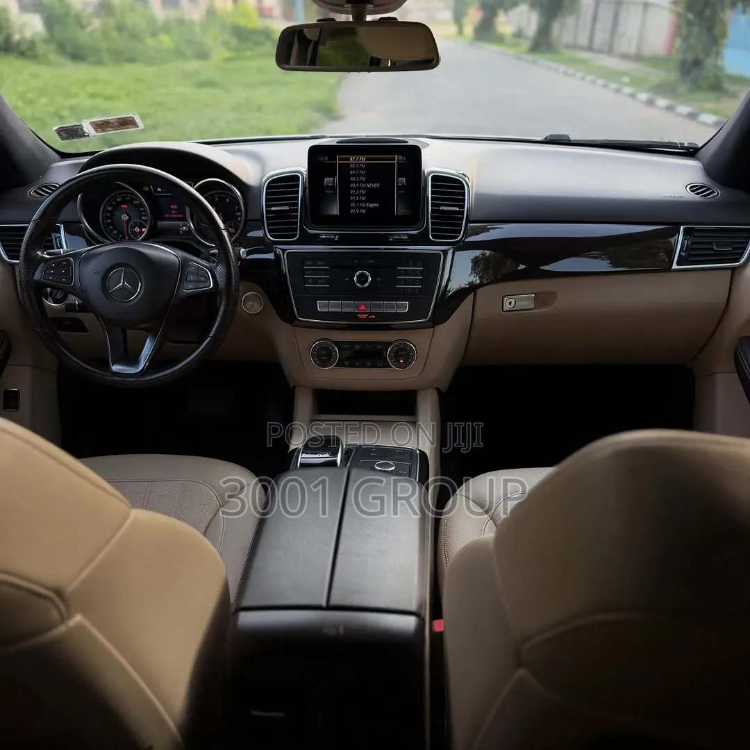 Mercedes-Benz GLE-Class 2017 White