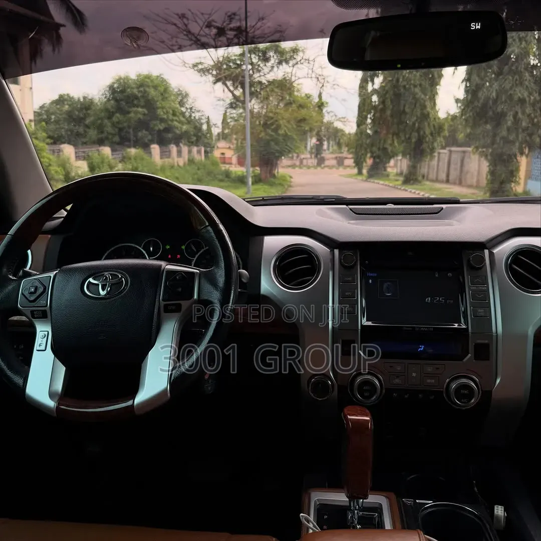 Toyota Tundra 2017 Gray
