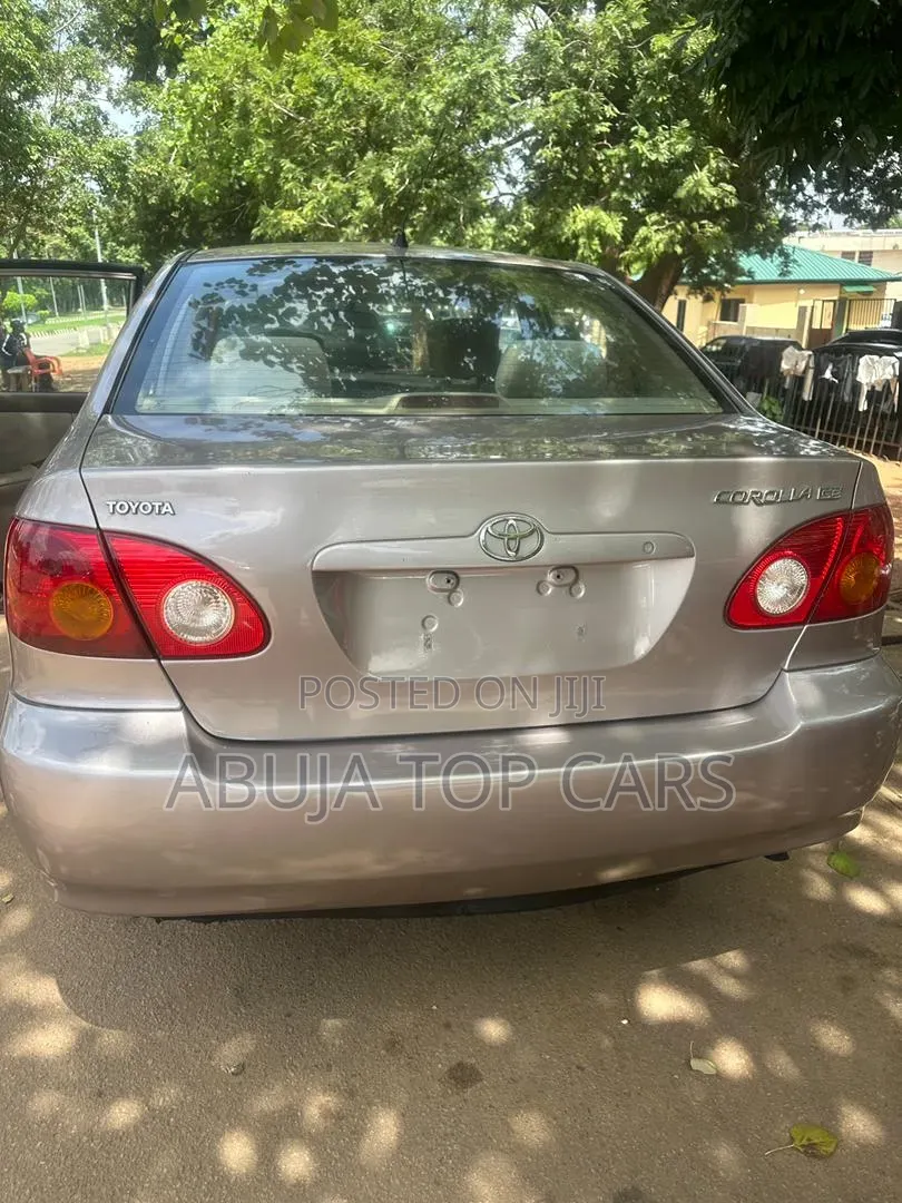 Toyota Corolla CE 2006 Gold