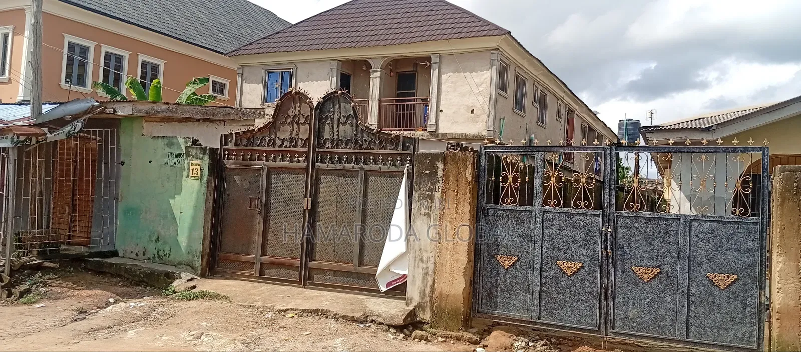 11bdrm Block of Flats in Ijegun, Alimosho for sale