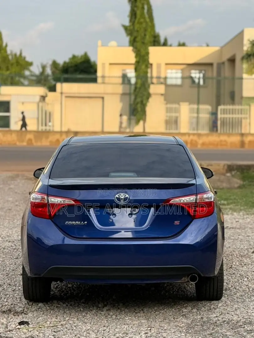 Toyota Corolla S 4dr Sedan (1.8L 4cyl CVT) 2015 Blue