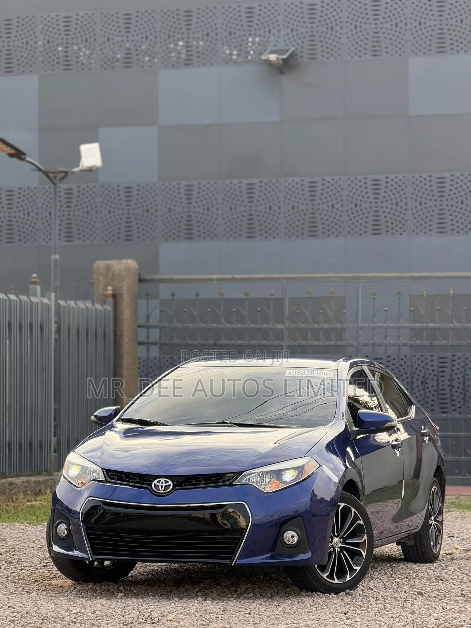 Toyota Corolla S 4dr Sedan (1.8L 4cyl CVT) 2015 Blue