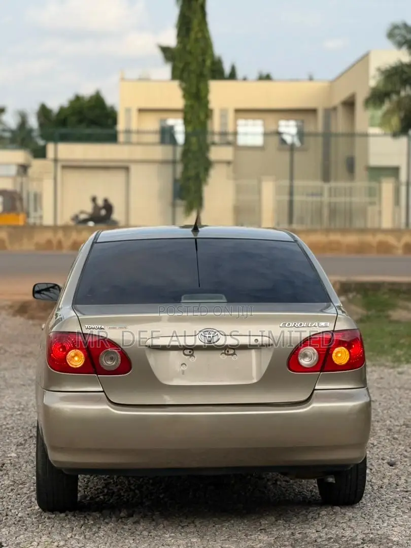 Toyota Corolla 2007 Gold