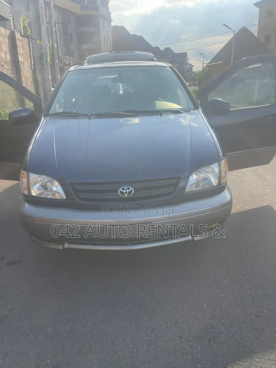 Toyota Sienna 2002 Blue