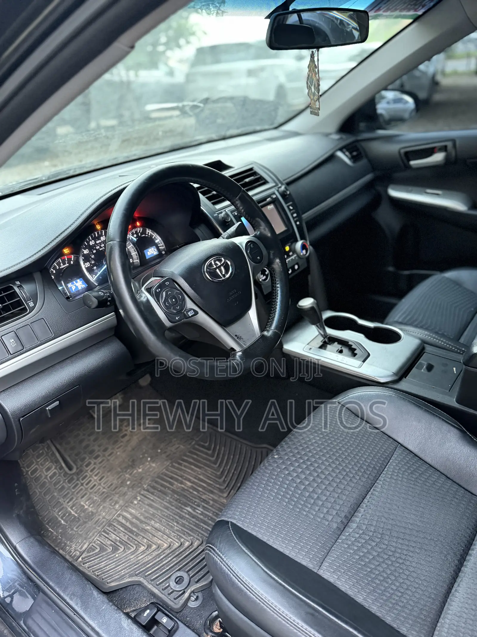 Toyota Camry SE 4dr Sedan (2.5L 4cyl 6A) 2013 Blue
