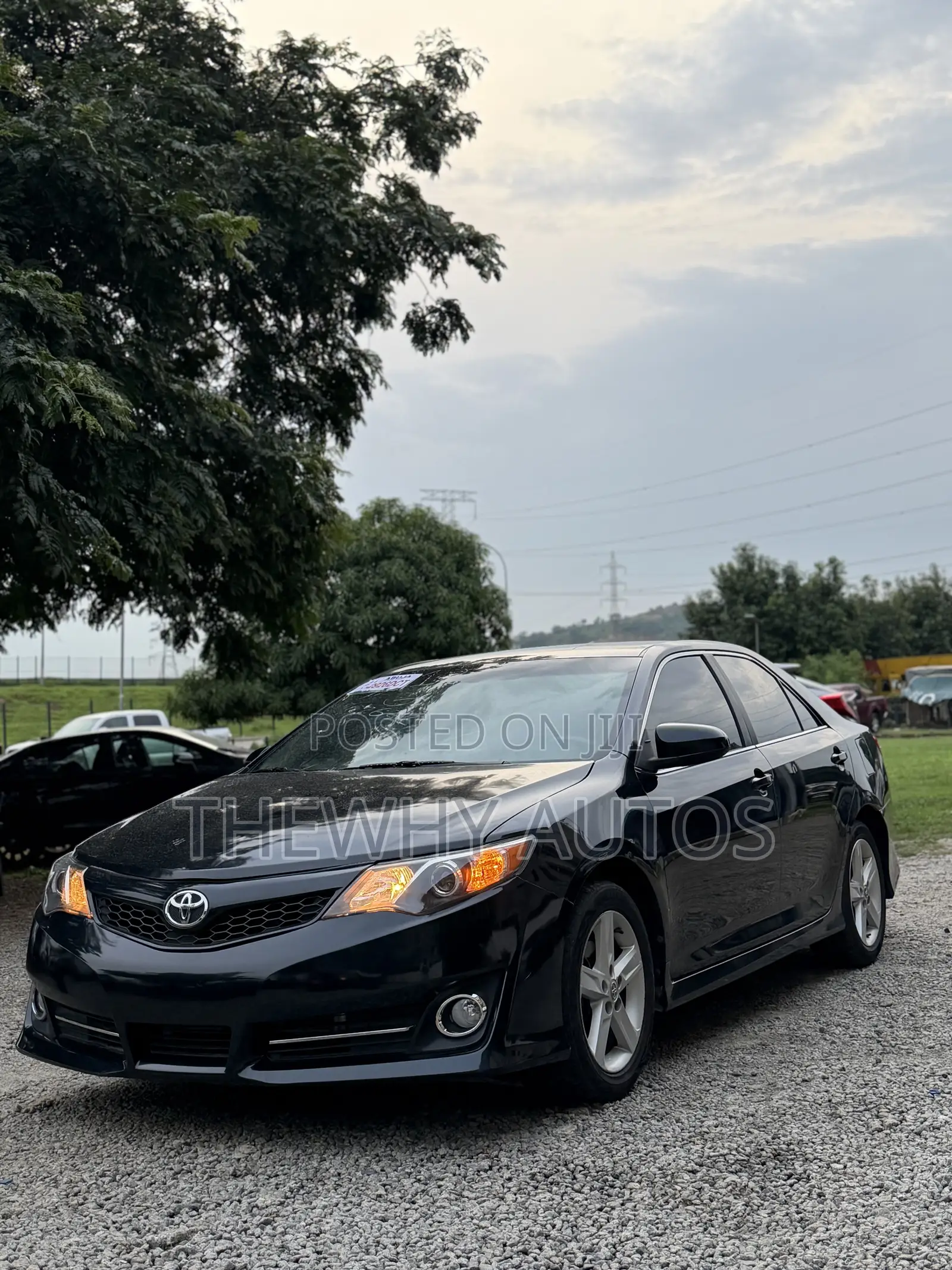 Toyota Camry SE 4dr Sedan (2.5L 4cyl 6A) 2013 Blue