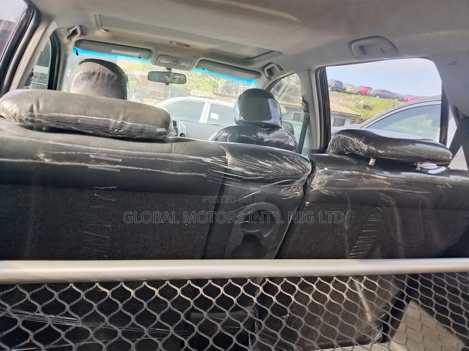 Toyota Rav4 2011. V4 Engine Model Full Option