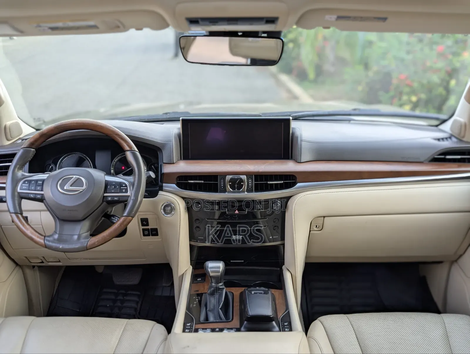 Lexus LX 2017 Black