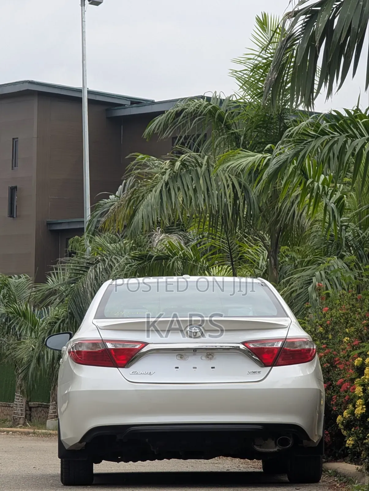 Toyota Camry XSE 4dr Sedan (2.5L 4cyl 6A) 2015 White