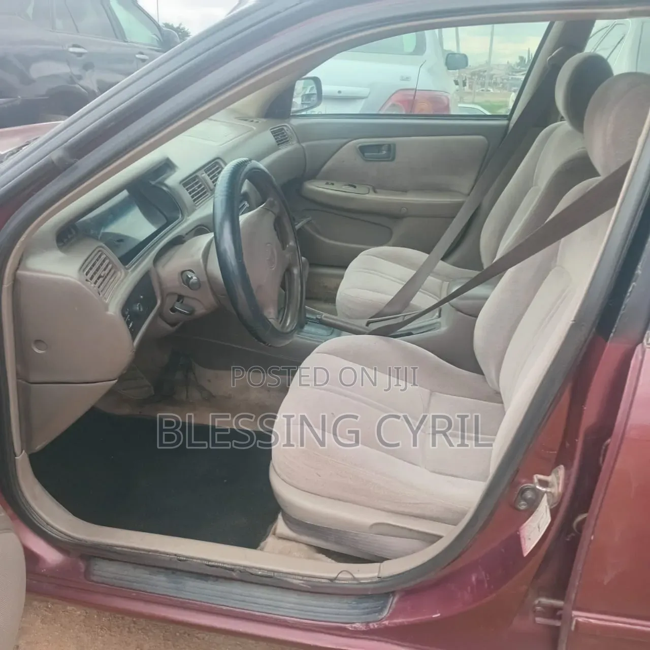 Toyota Camry 2000 Red