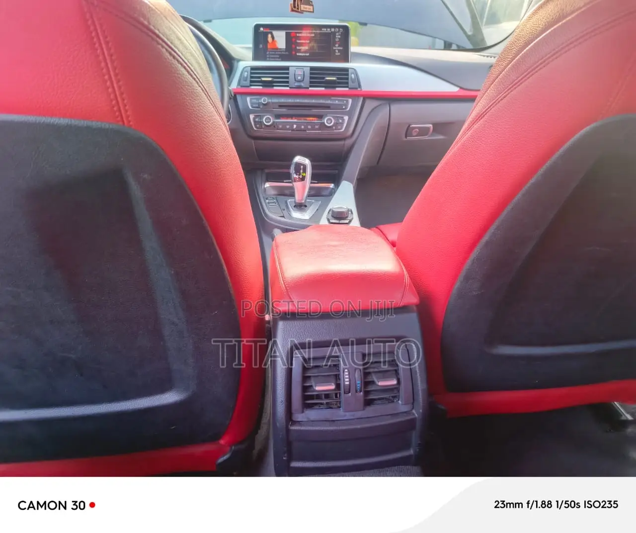 BMW 320i Sedan RWD 2016 Black