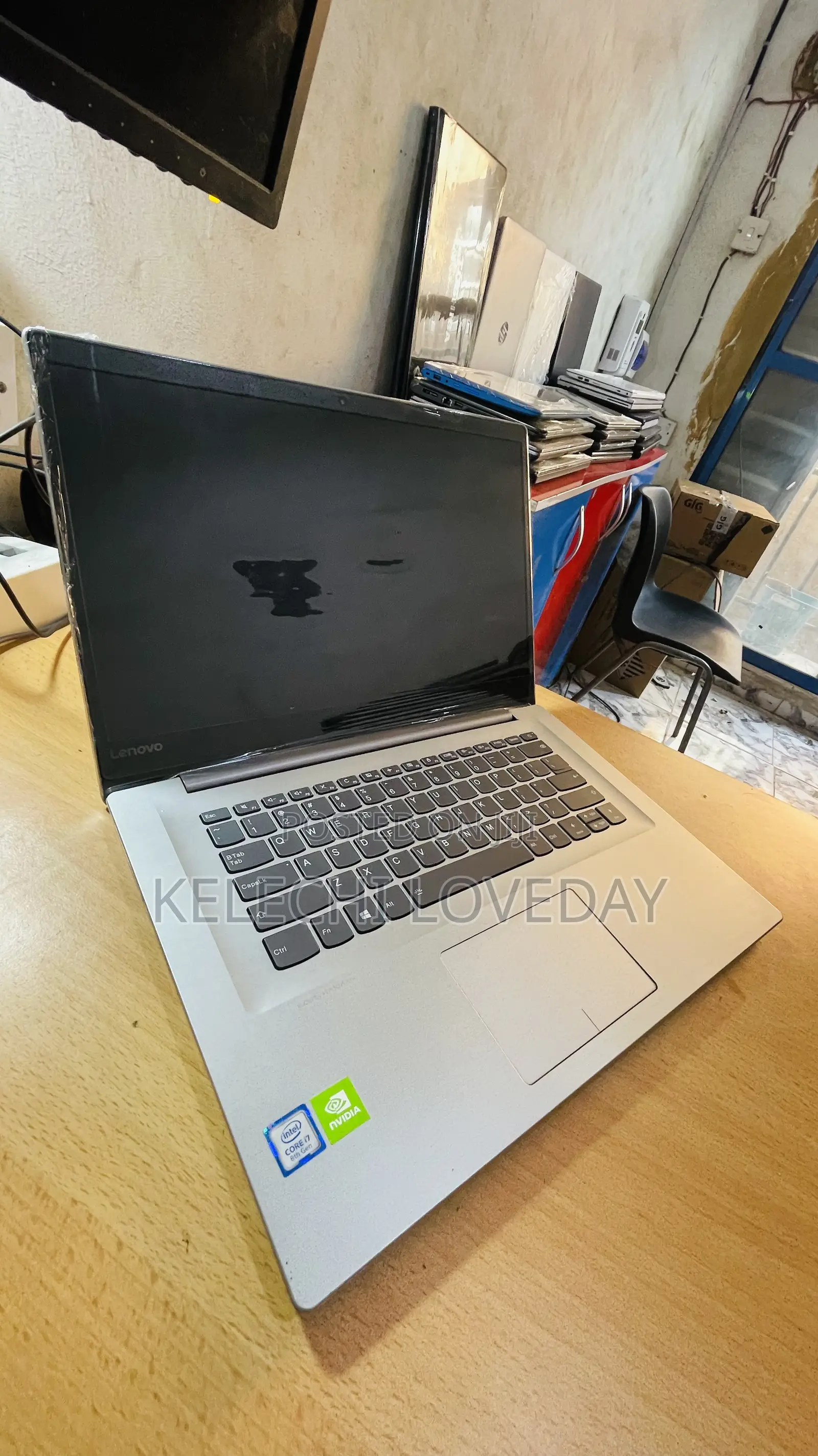 Laptop Lenovo IdeaPad 320S 16GB Intel Core i7 SSD 512GB
