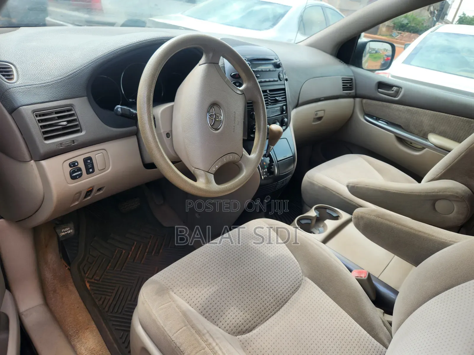 Toyota Sienna 2008 Gold