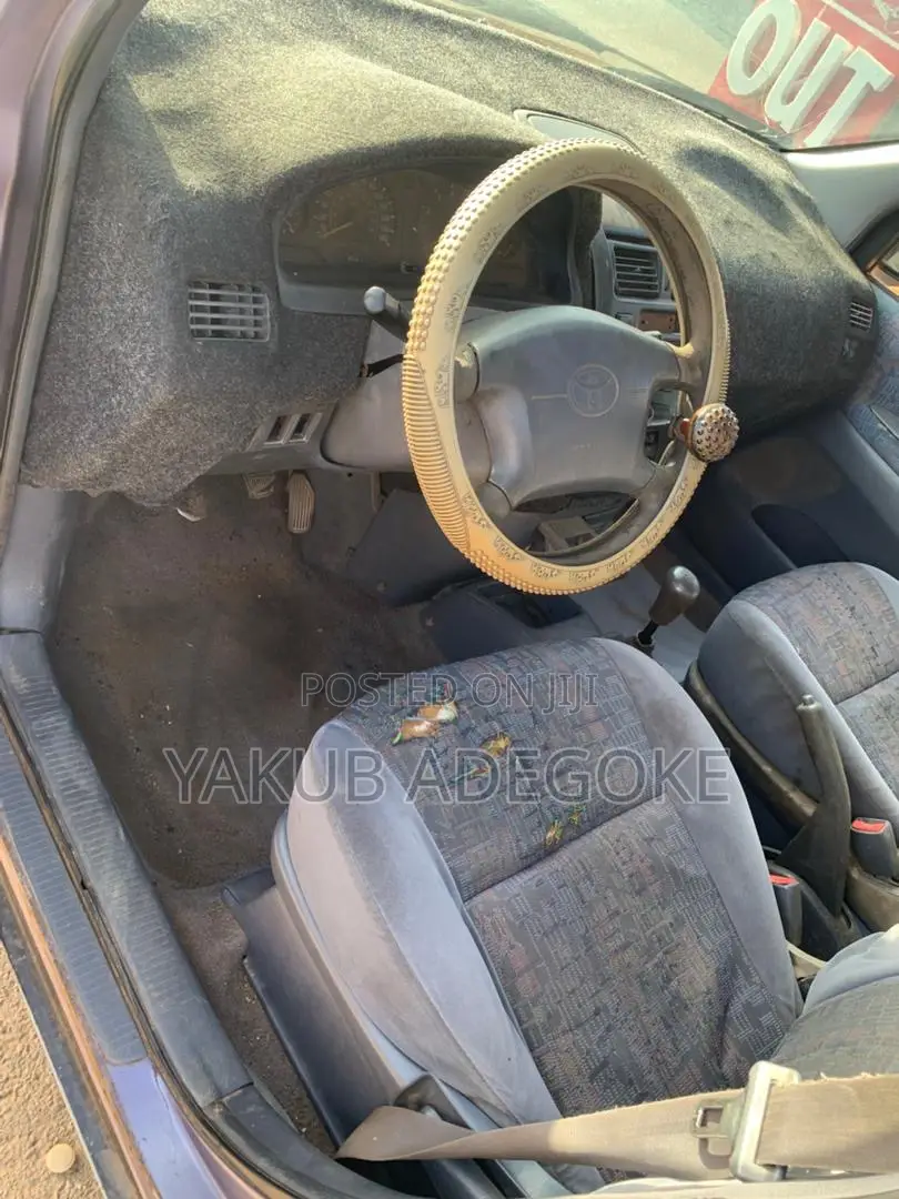 Toyota Picnic 2.0 FWD 2005 Gray