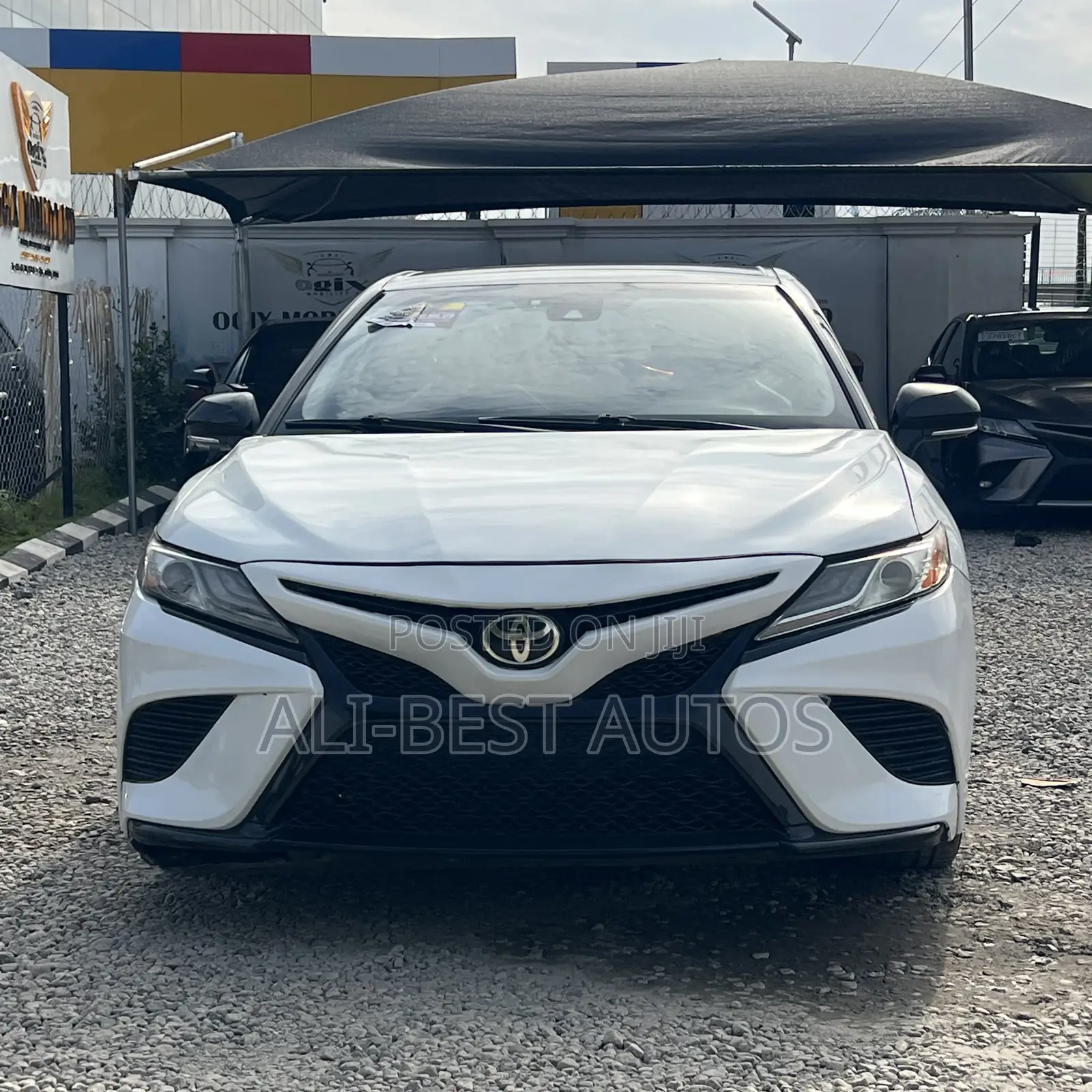 Toyota Camry XSE (2.5L 4cyl 8A) 2019 White