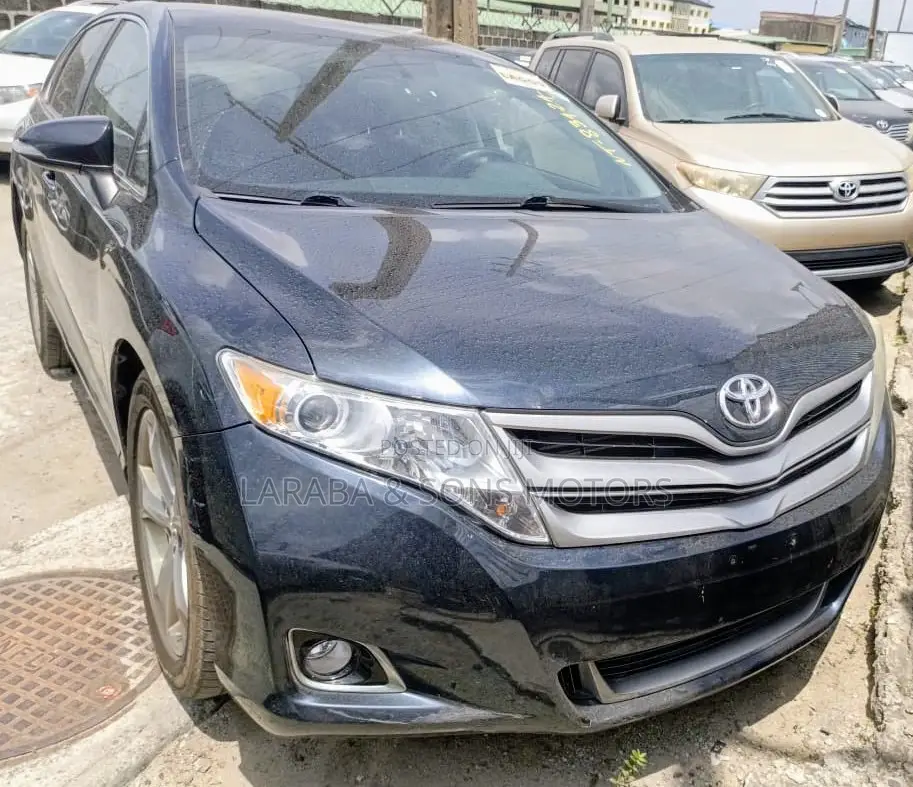 Toyota Venza XLE 2016 Gray
