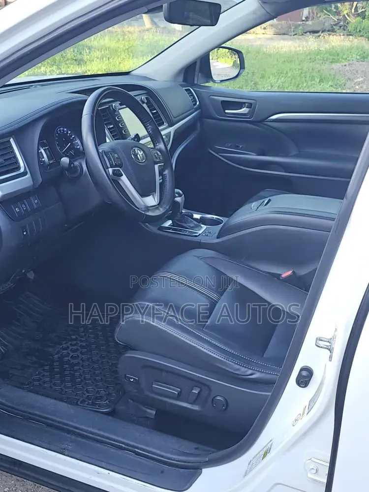 Toyota Highlander 2019 White
