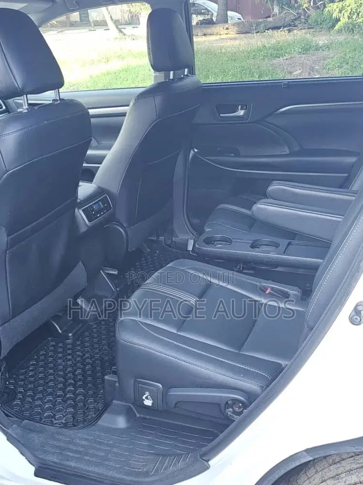 Toyota Highlander 2019 White