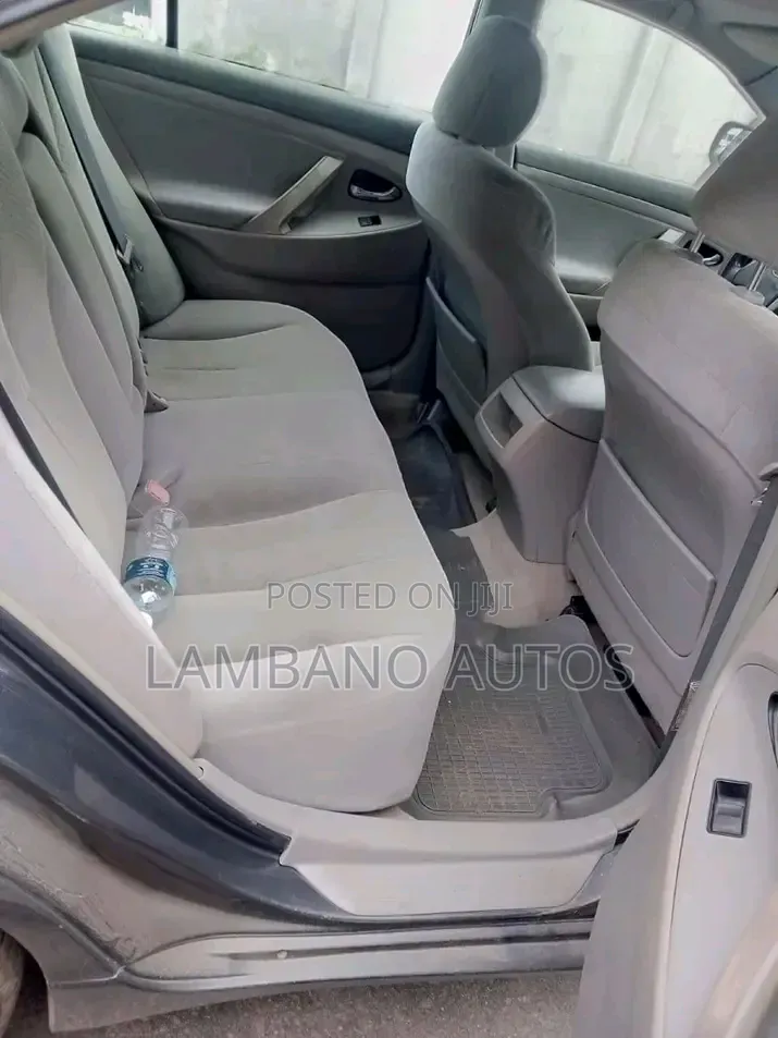 Toyota Camry 2009 Gray