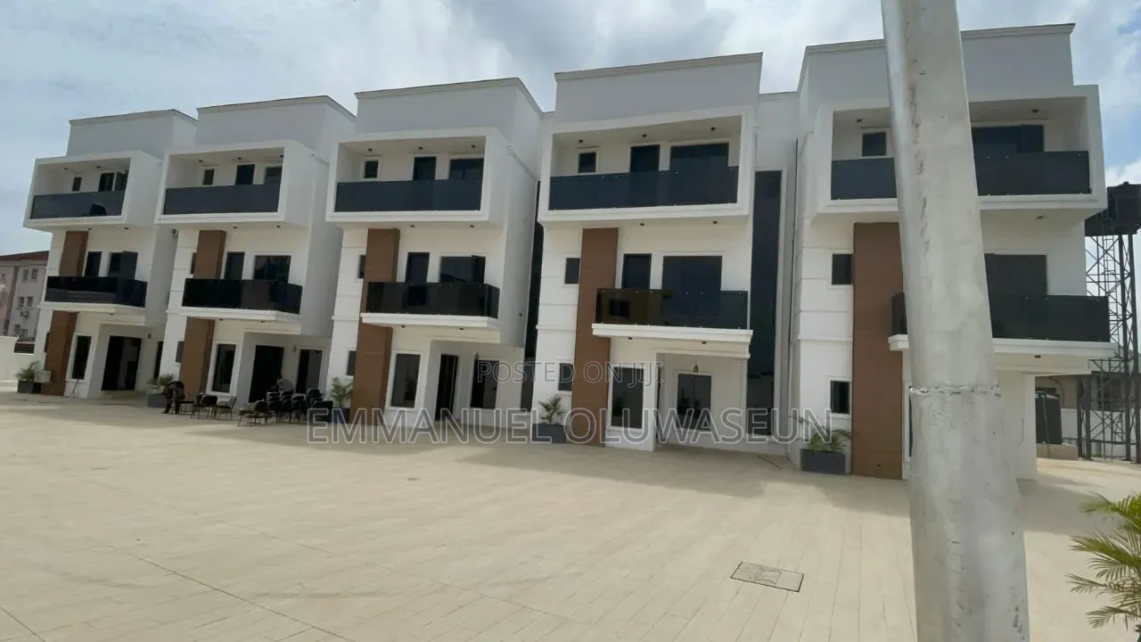 5bdrm Townhouse / Terrace in Zone 1 / Wuse for rent