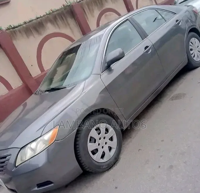 Toyota Camry 2009 Gray