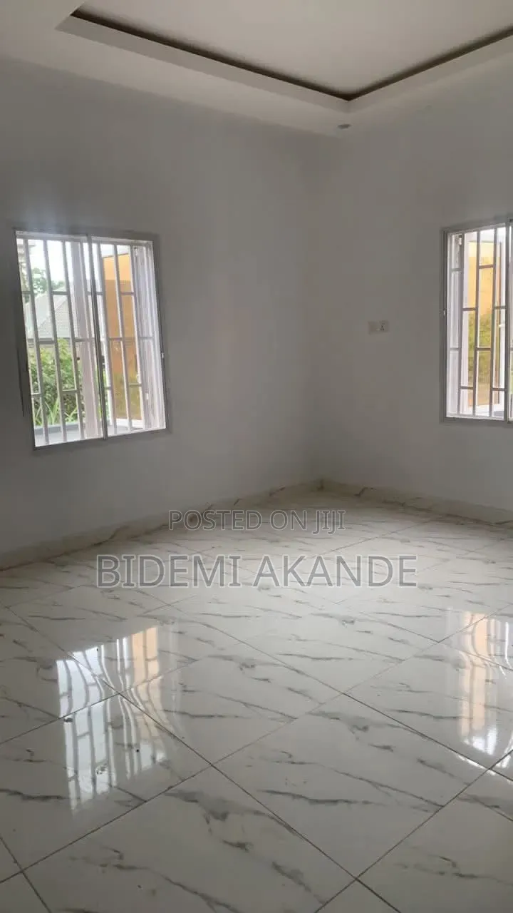 2bdrm Apartment in Evermore Estate, Obafemi-Owode for rent