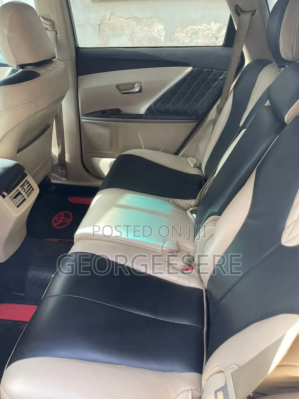 Toyota Venza 2010 White