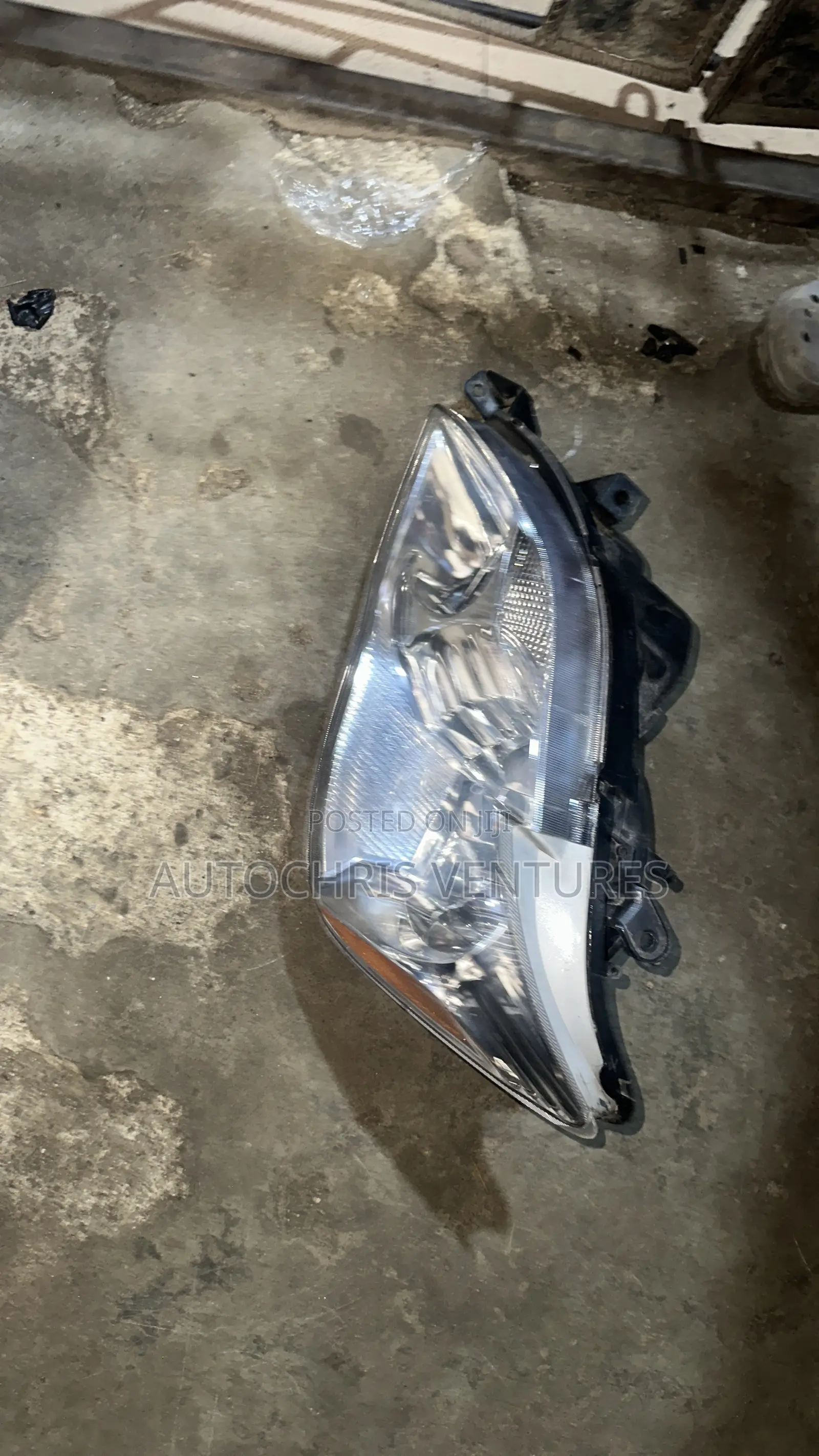 Headlamp for Toyota Avalon 2008