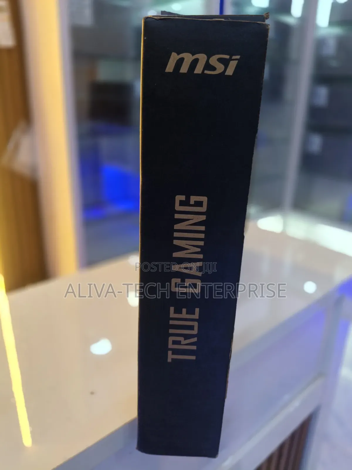 New Laptop MSI Vector 16 HX AI A2XWIG 16GB Intel Core Ultra 9 SSD 1T