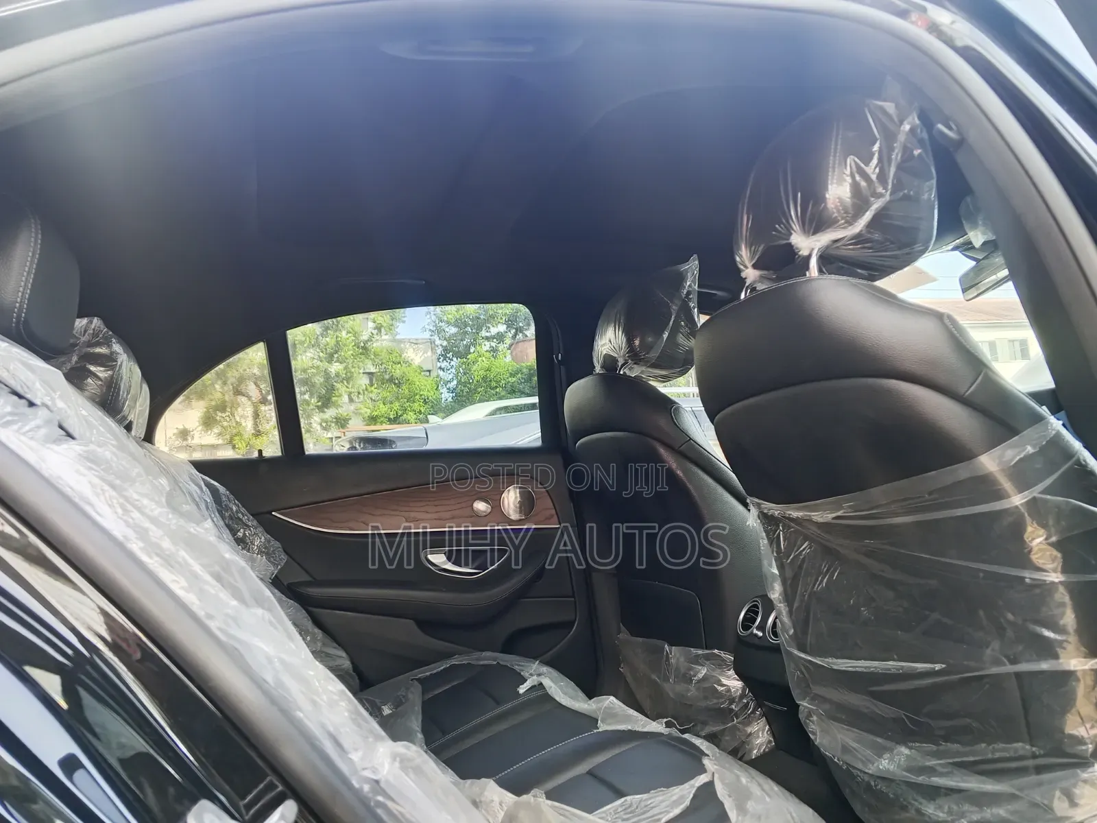 Mercedes-Benz E300 2017 Black
