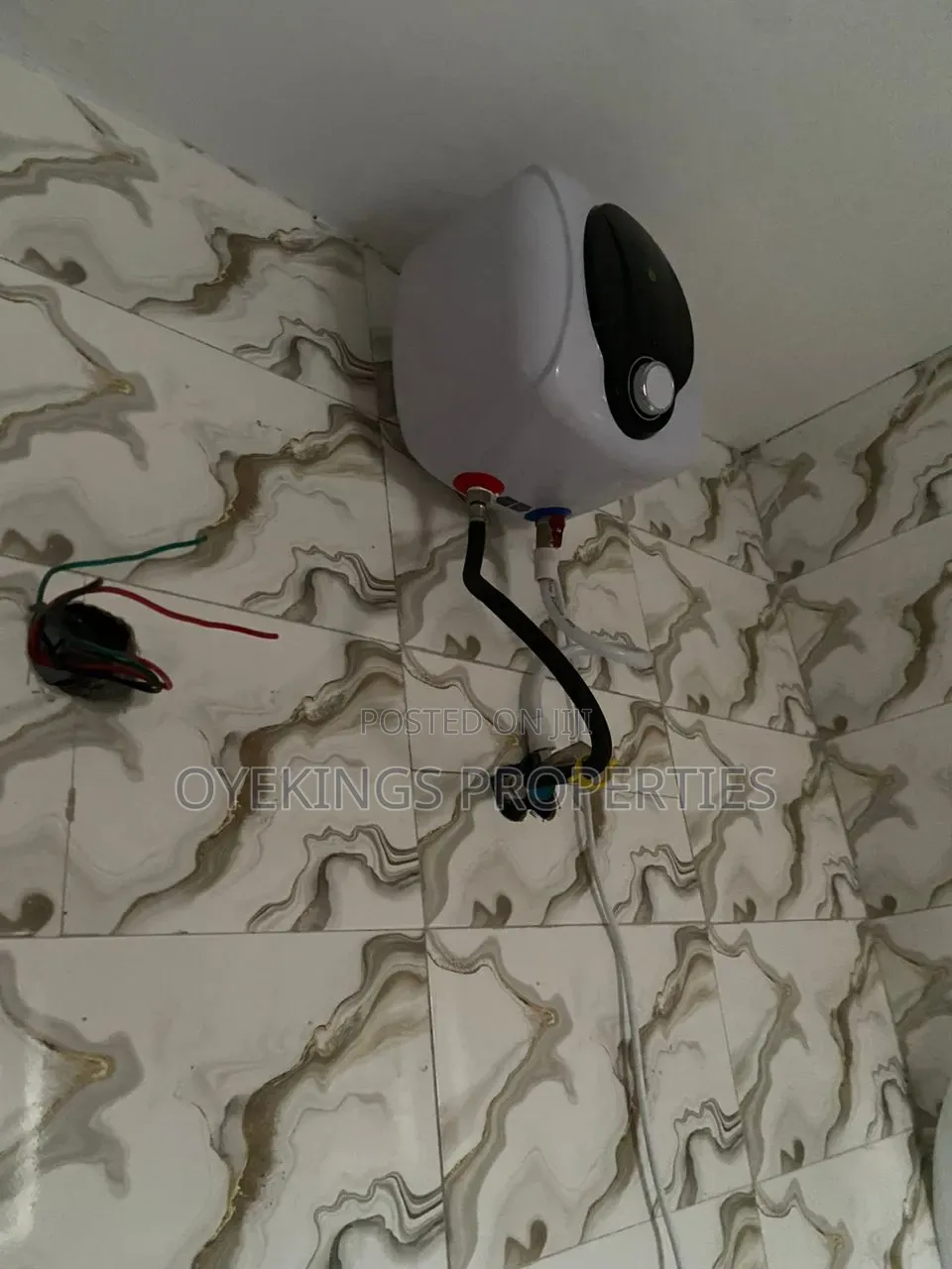 3bdrm Bungalow in Abapanu, Oluyole for sale