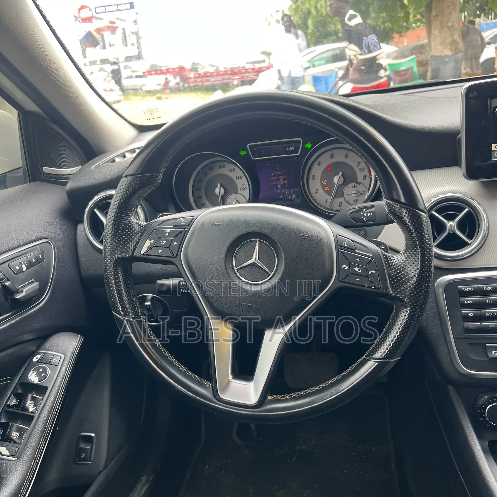Mercedes-Benz GLA 250 2015 White