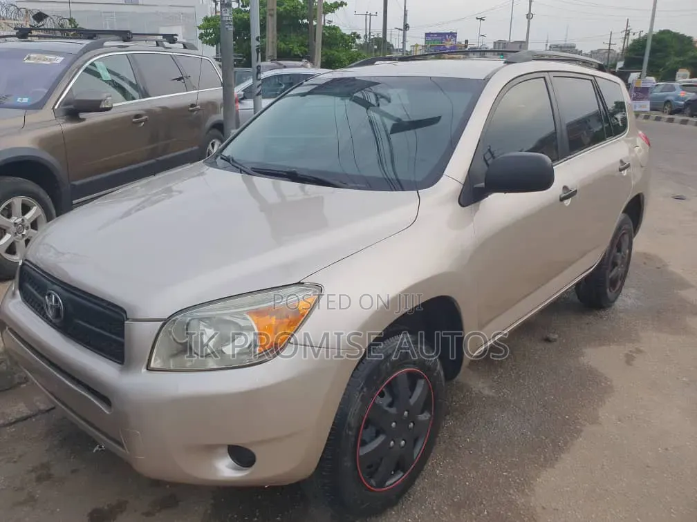 Toyota RAV4 2008 Gold