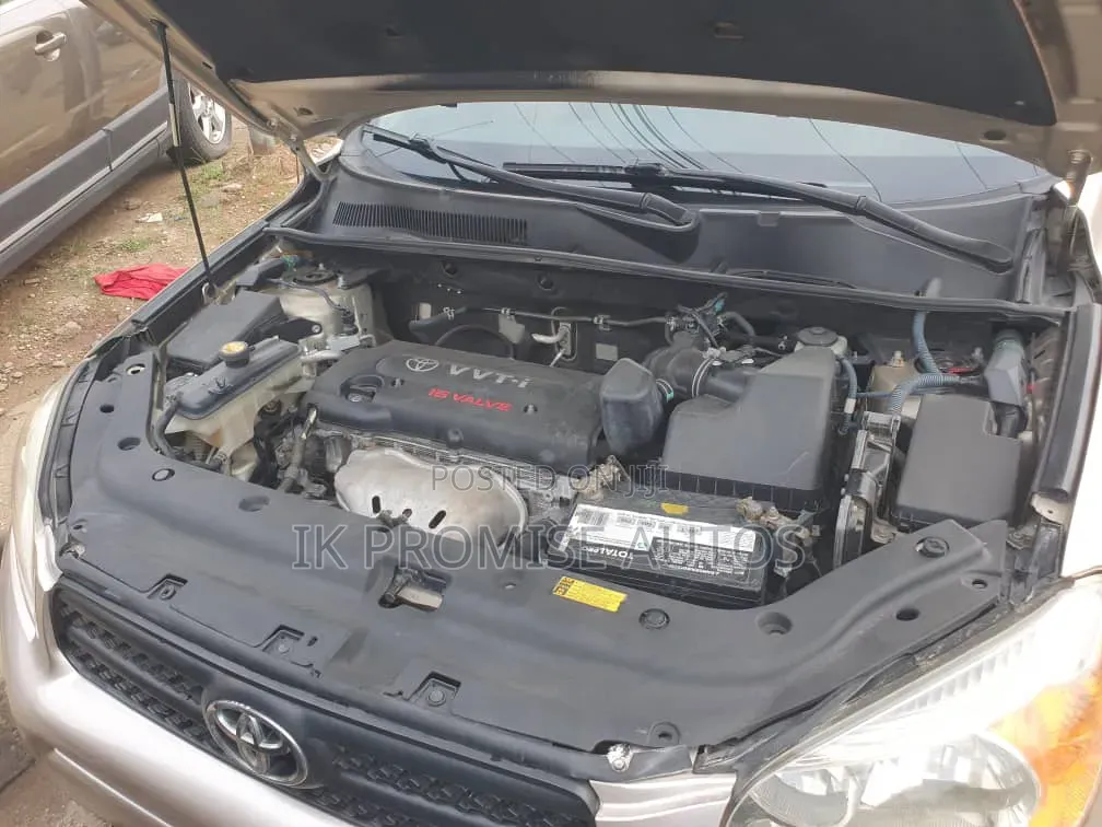 Toyota RAV4 2008 Gold
