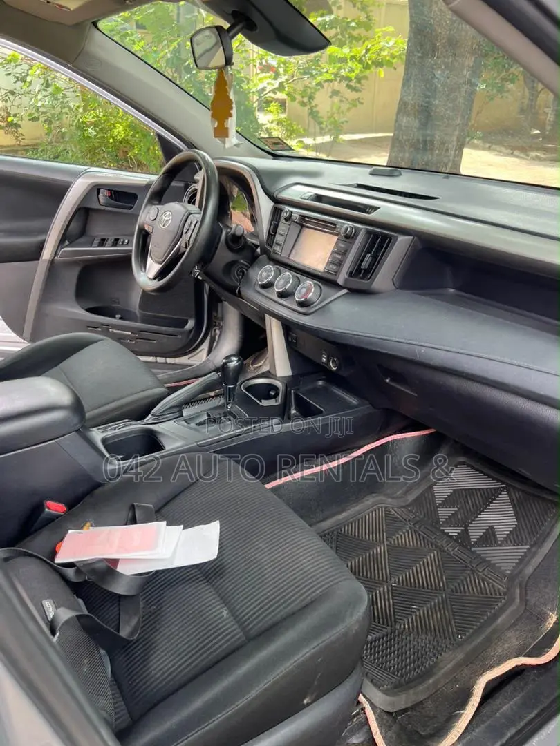Toyota RAV4 2017 Silver
